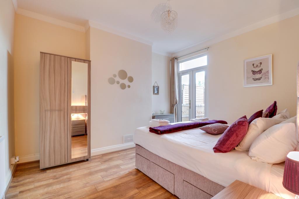 Appartamento Seventy Eight Southend-on-Sea Esterno foto