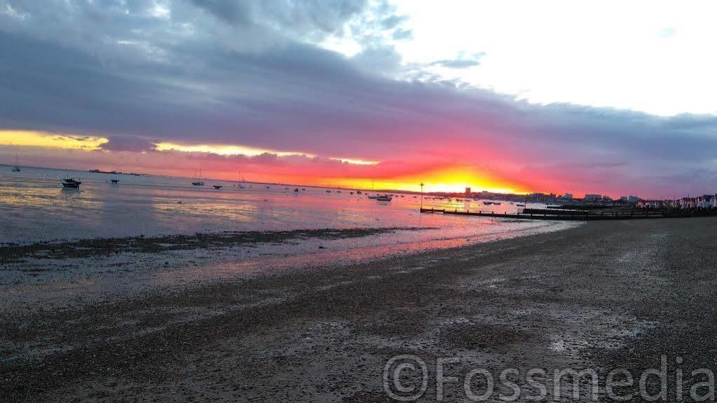 Appartamento Seventy Eight Southend-on-Sea Esterno foto
